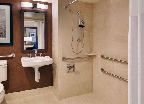 DoubleTree by Hilton San Antonio Airport image 2